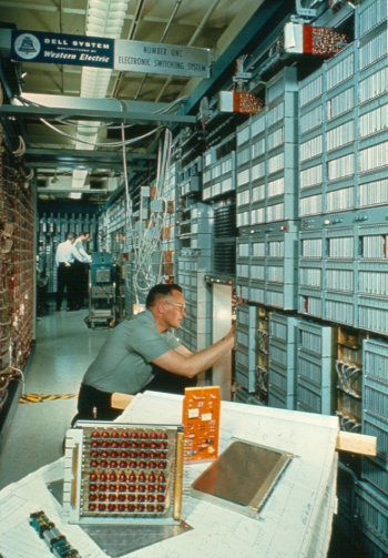 New Jersey Bell Switchman, Fritz Blume, at work at 1ESS