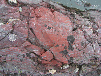 Hematite tubes at the Nuvvuagittuq formation, Quebec, Canada