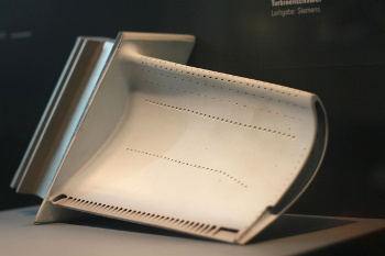 A Siemens turbine engine blade with a thermal barrier coating